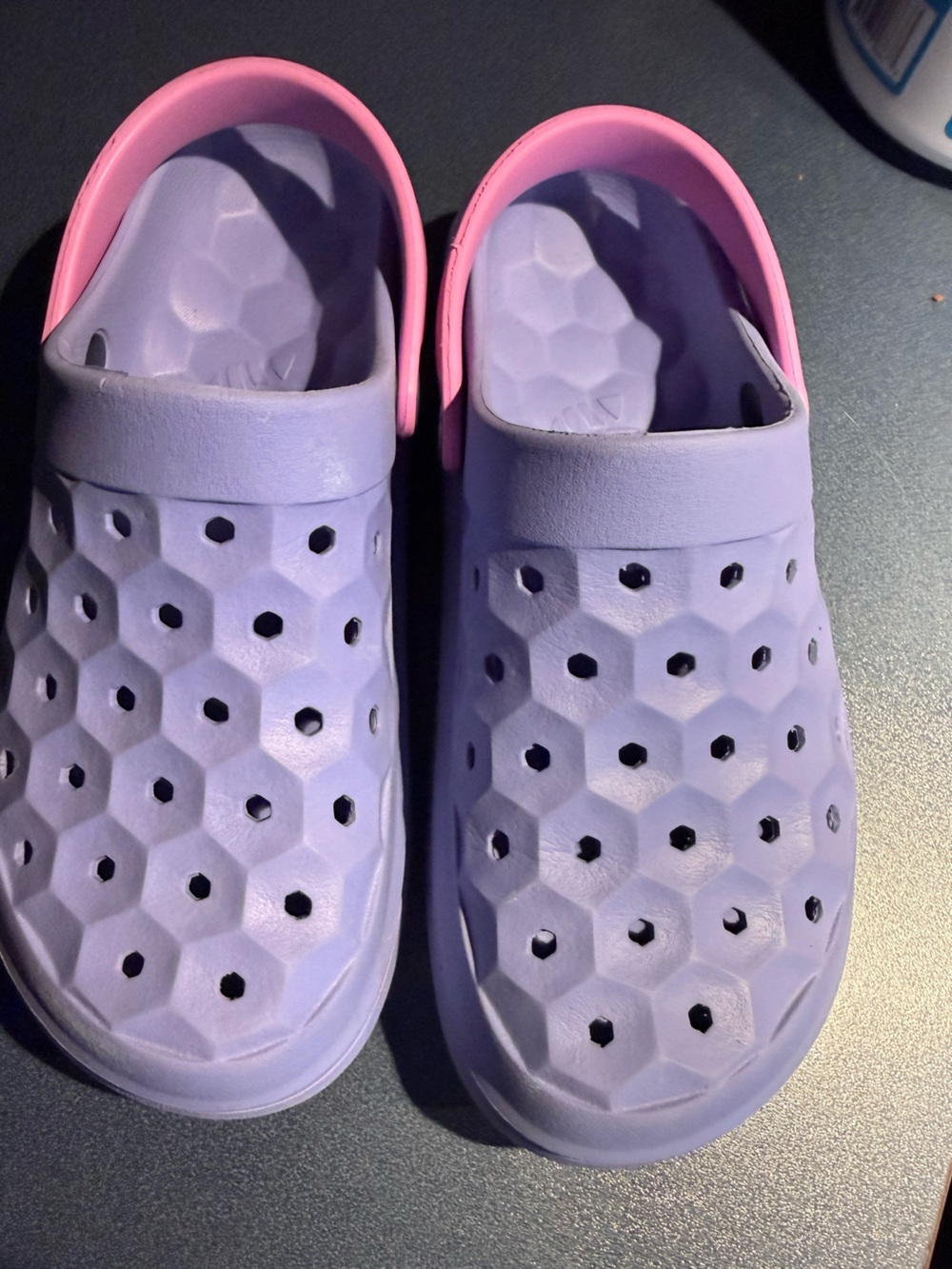 Joybees Purple Honeycomb Slip-On Clogs  size J4 (youth)